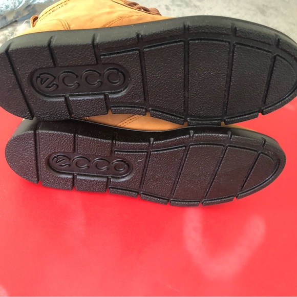 NWT. ECCO - Picture 3 of 4